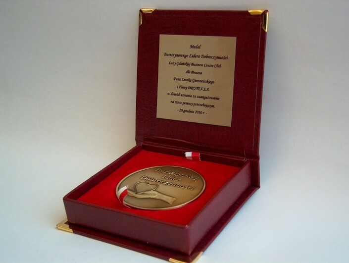 Medal dla Drutex